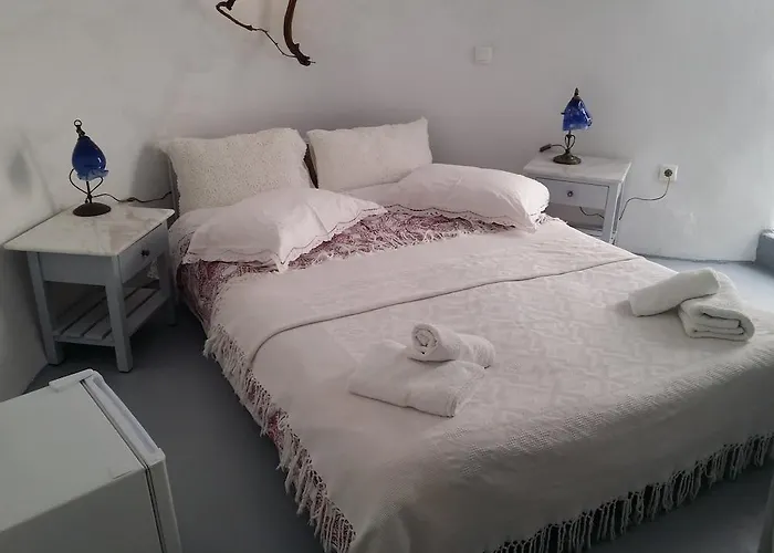 Emmantina Frühstückspension Mesariá