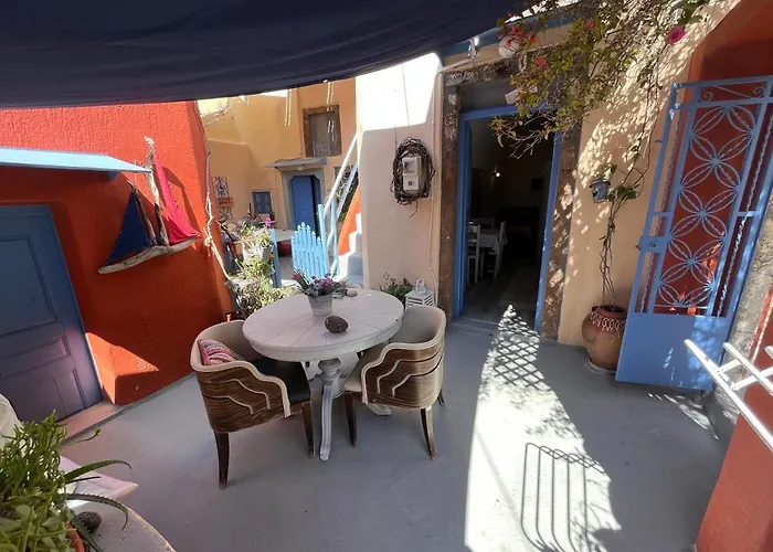 Emmantina Couette-café Mesariá