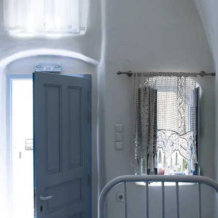 Emmantina Bed & Breakfast Messaria (Santorini)