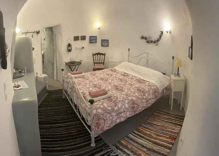 Emmantina Nocleg ze śniadaniem Mesaria