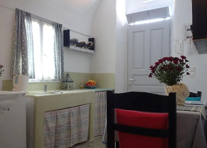 Emmantina Bed & Breakfast Messaria (Santorini)