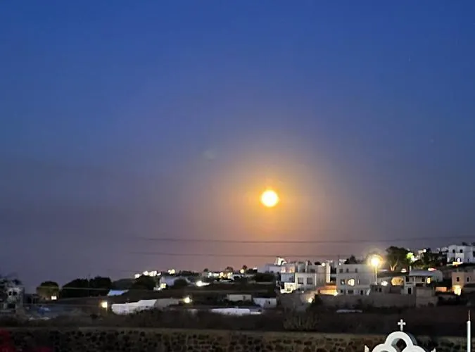 Bed & Breakfast Emmantina Messaria (Santorini)