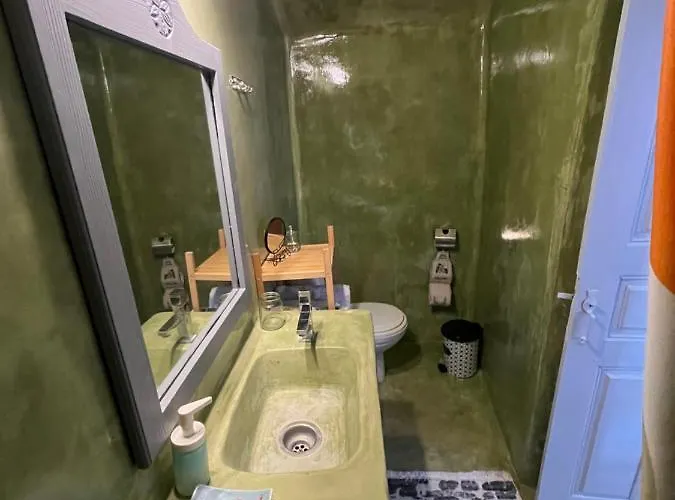 Bed & Breakfast Emmantina Messaria (Santorini)