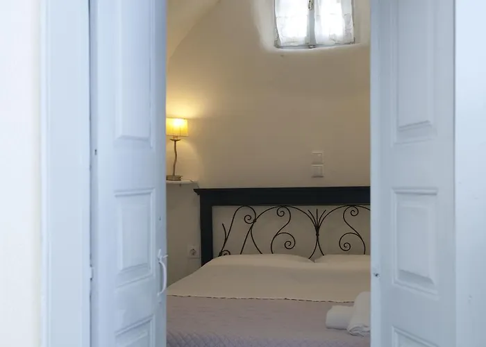 Emmantina Bed & Breakfast 3*